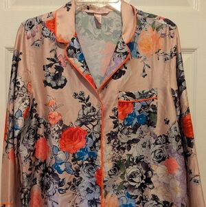 Victoria's Secret Gray Floral Top